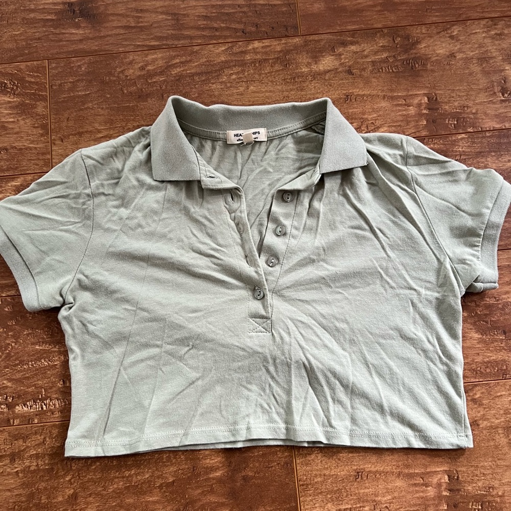 It’s in a good condition cropped top